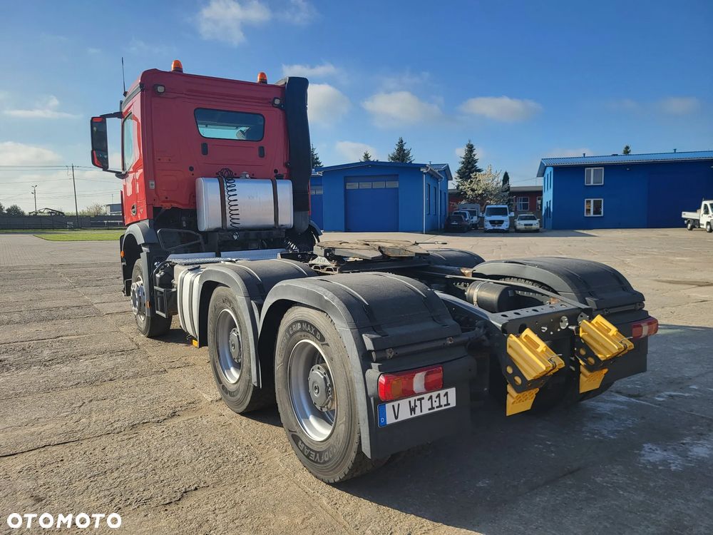 Mercedes-Benz Arocs 2645 6x4 budowlany DMC 66 ton z Niemiec - 9