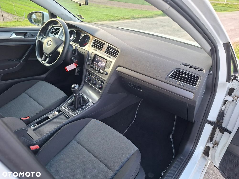 Volkswagen Golf - 13