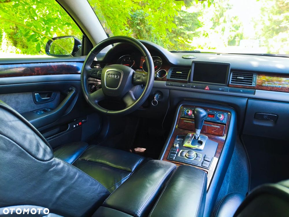 Audi A8 - 17