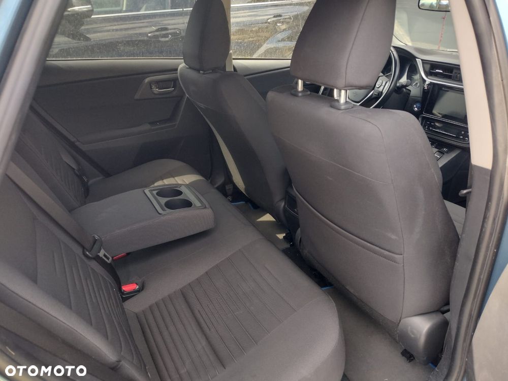 Toyota Auris - 6