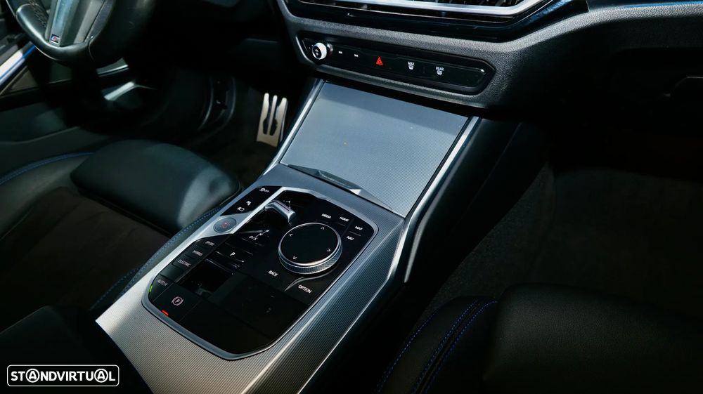 BMW 330 e xDrive Aut. M Sport - 16