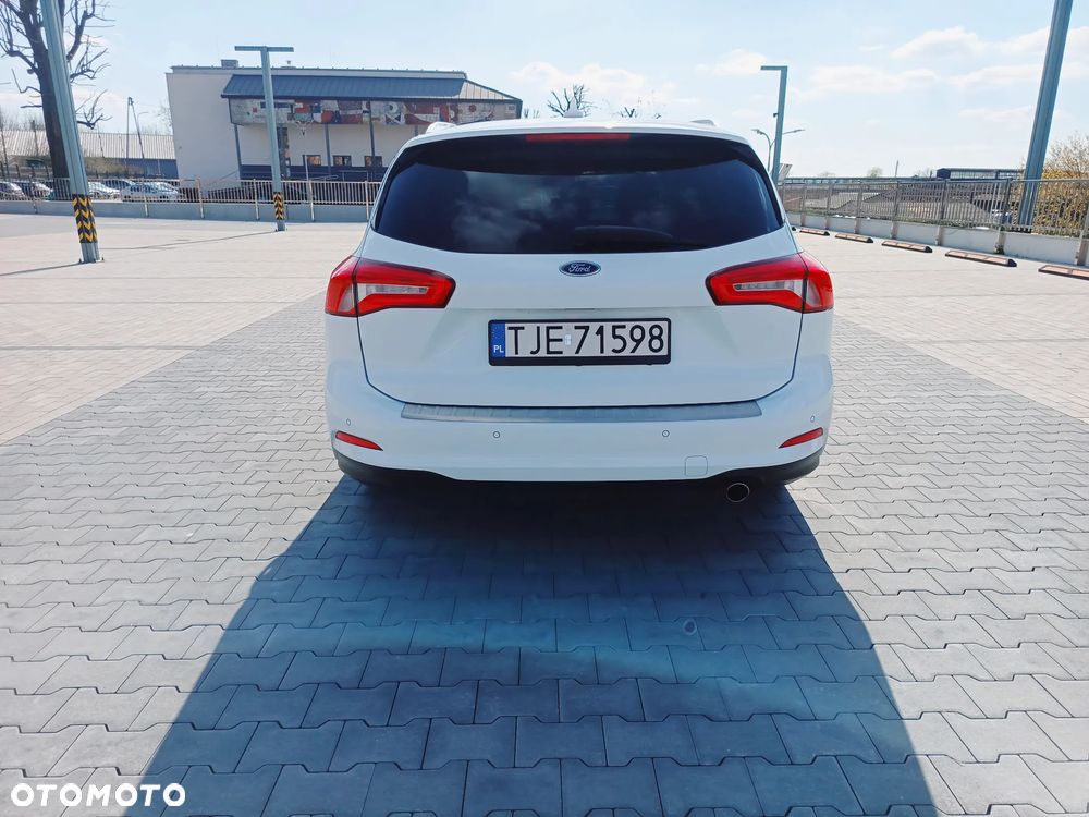 Ford Focus 1.5 EcoBlue Start-Stopp-System COOL&CONNECT DESIGN - 17