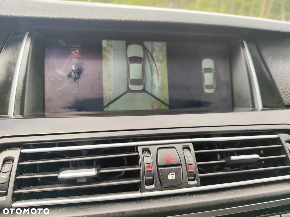 BMW Seria 5 530d xDrive Modern Line - 10
