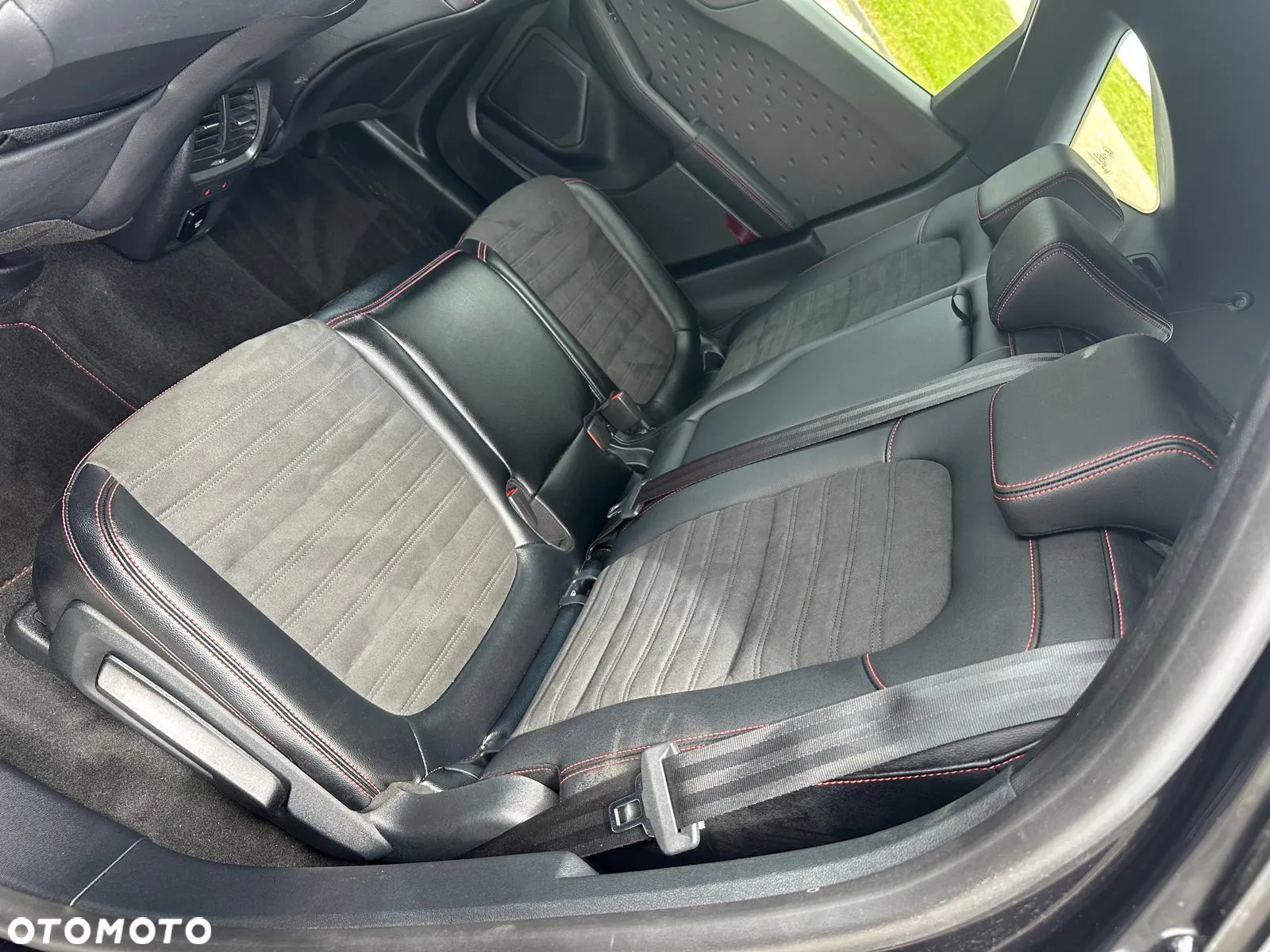 Ford Kuga 2.0 EcoBlue 4x4 ST-LINE X - 14