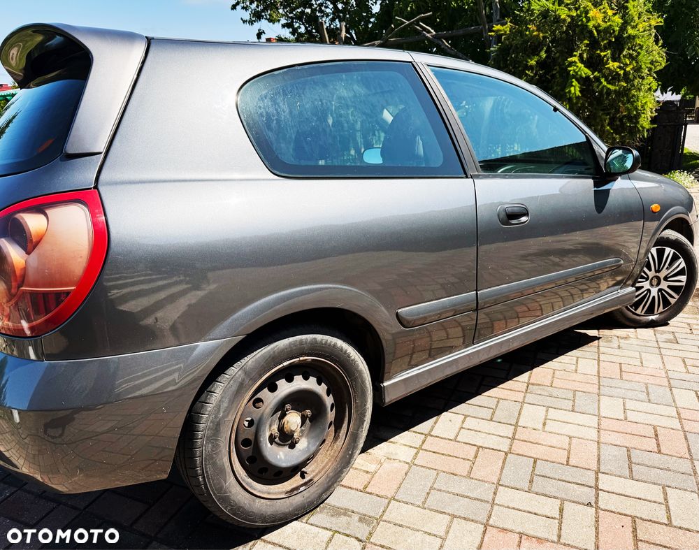 Nissan Almera - 4