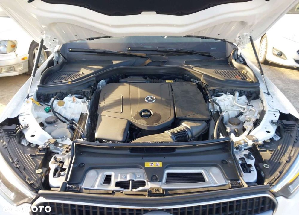 Mercedes-Benz GLC - 13