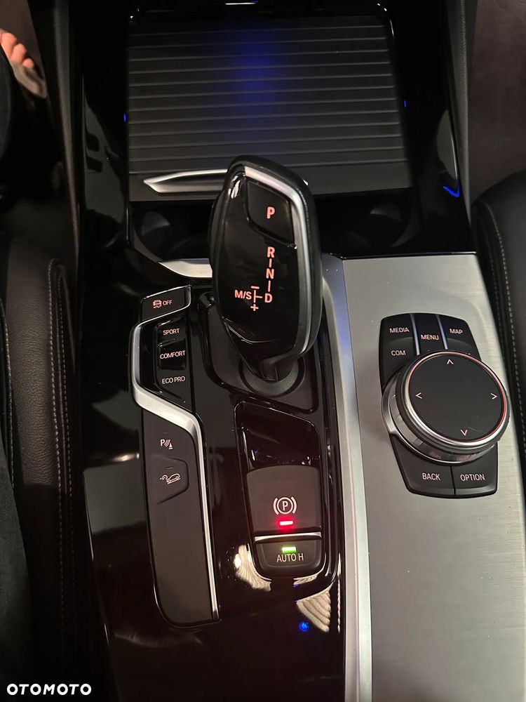 BMW X3 xDrive20d Luxury Line - 20