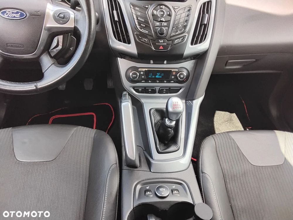 Ford Focus ver-1-6-tdci-titanium - 11