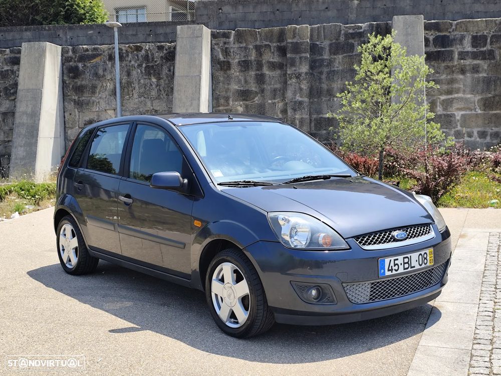 Ford Fiesta 1.4 TDCI Ambiente - 3