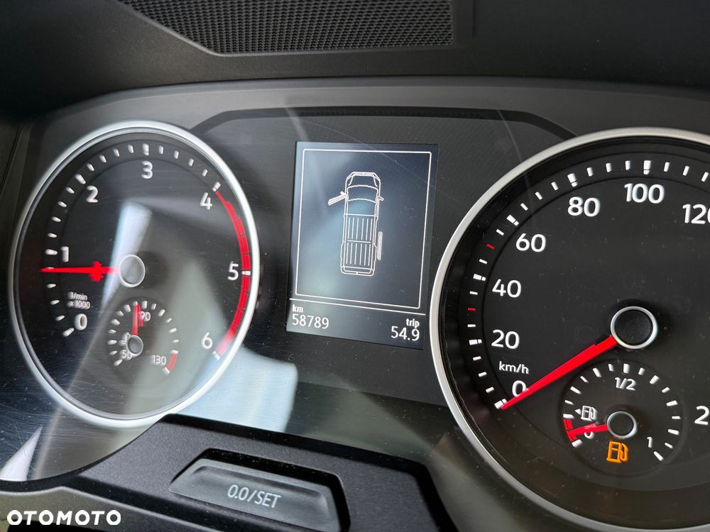 Volkswagen Grand California - 9