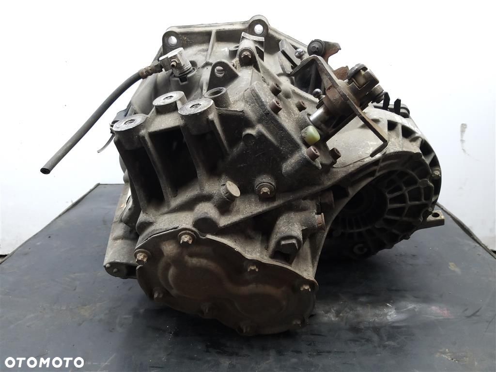 Skrzynia biegów Manualna Opel Astra II G BERTONE 2.2B 145KM F23 C395 - 1