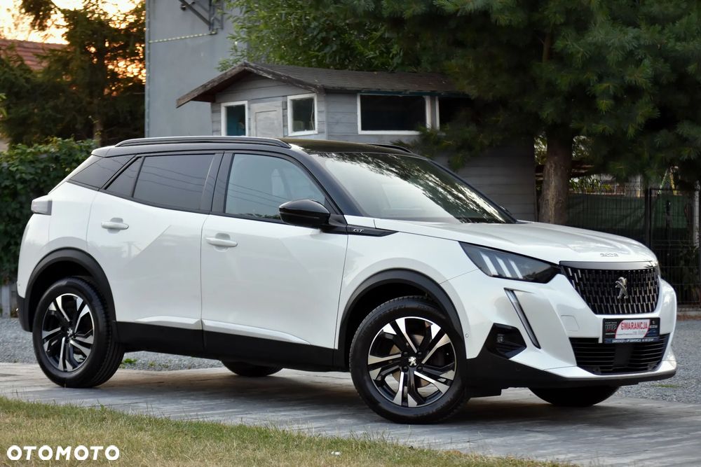 Peugeot 2008 PureTech 130 EAT8 GT Pack - 11