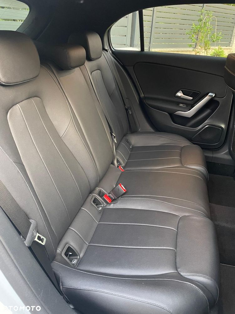 Mercedes-Benz Klasa A 200 d Progressive 8G-DCT - 14