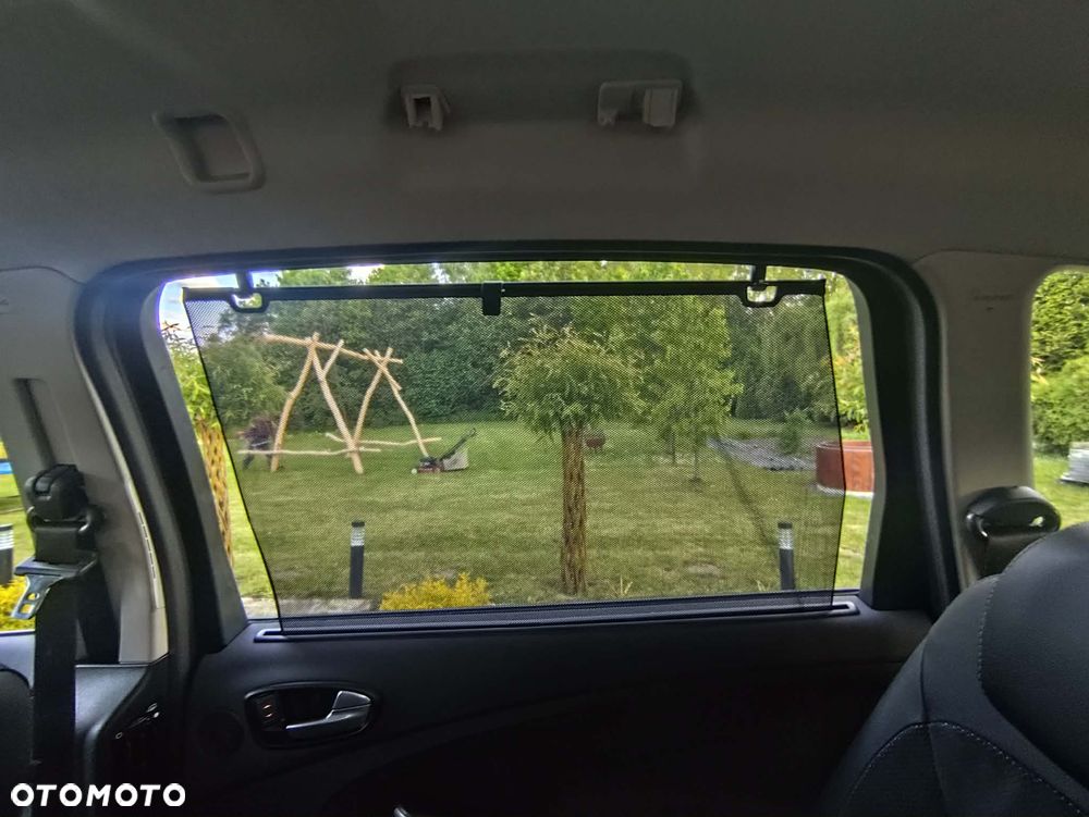 Ford S-Max - 22