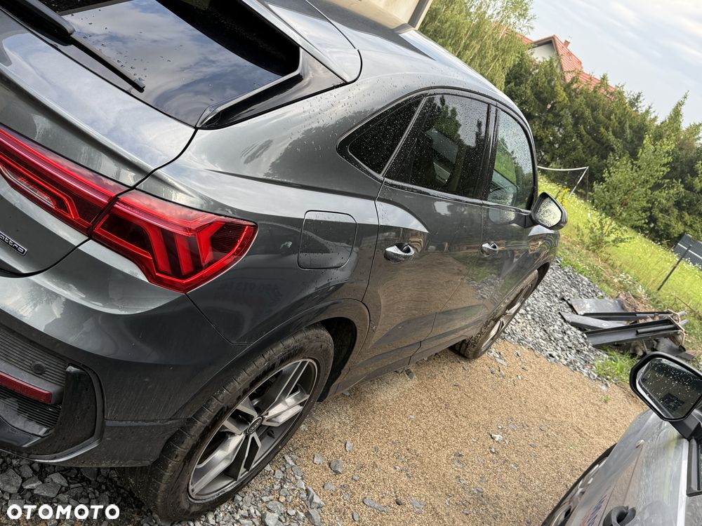 Audi Q3 40 TFSI Quattro S-Line S tronic - 4
