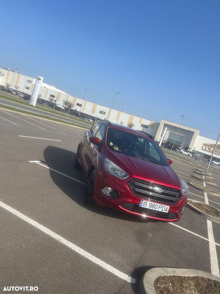 Ford Kuga 2.0 TDCi 4x4 Aut. ST-Line - 26