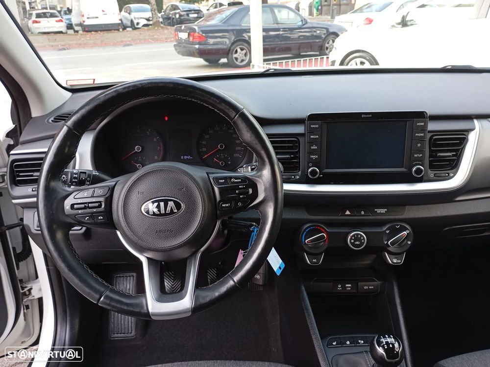Kia Stonic 1.2 Dream-Team Edition - 10