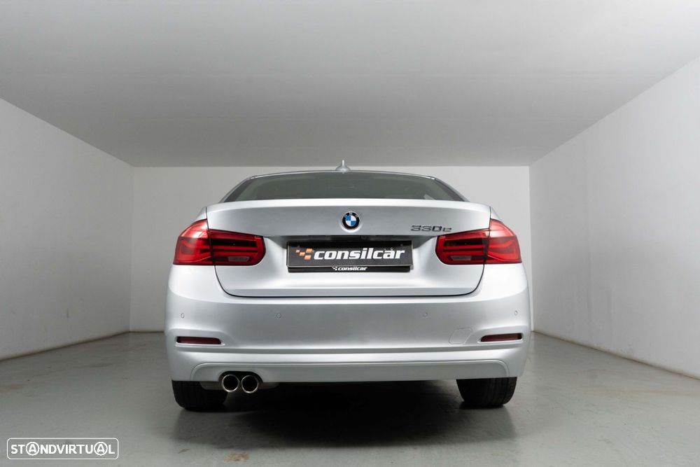 BMW 330 e iPerformance Line Luxury - 5