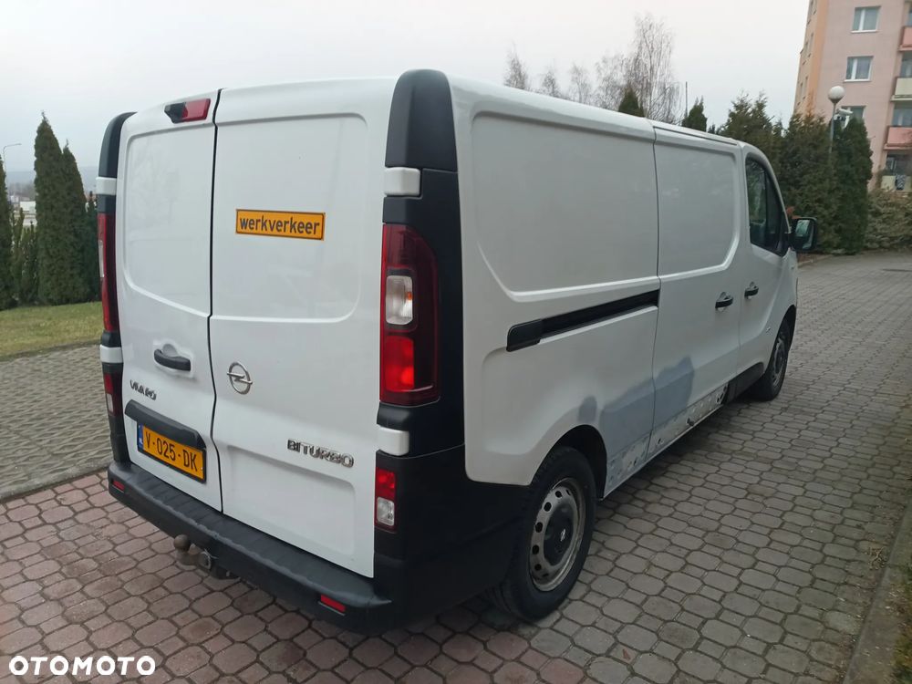 Opel Vivaro - 22