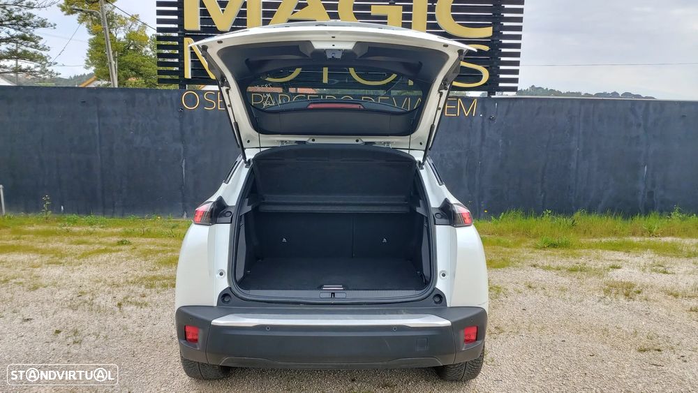 Peugeot e-2008 50 kWh GT Pack - 14