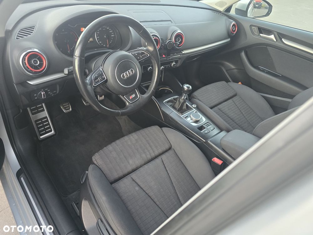 Audi A3 Sportback 1.6 TDI Ambition - 15