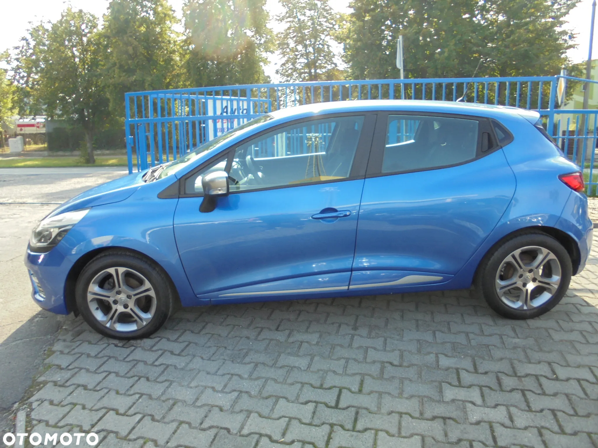 Renault Clio - 37