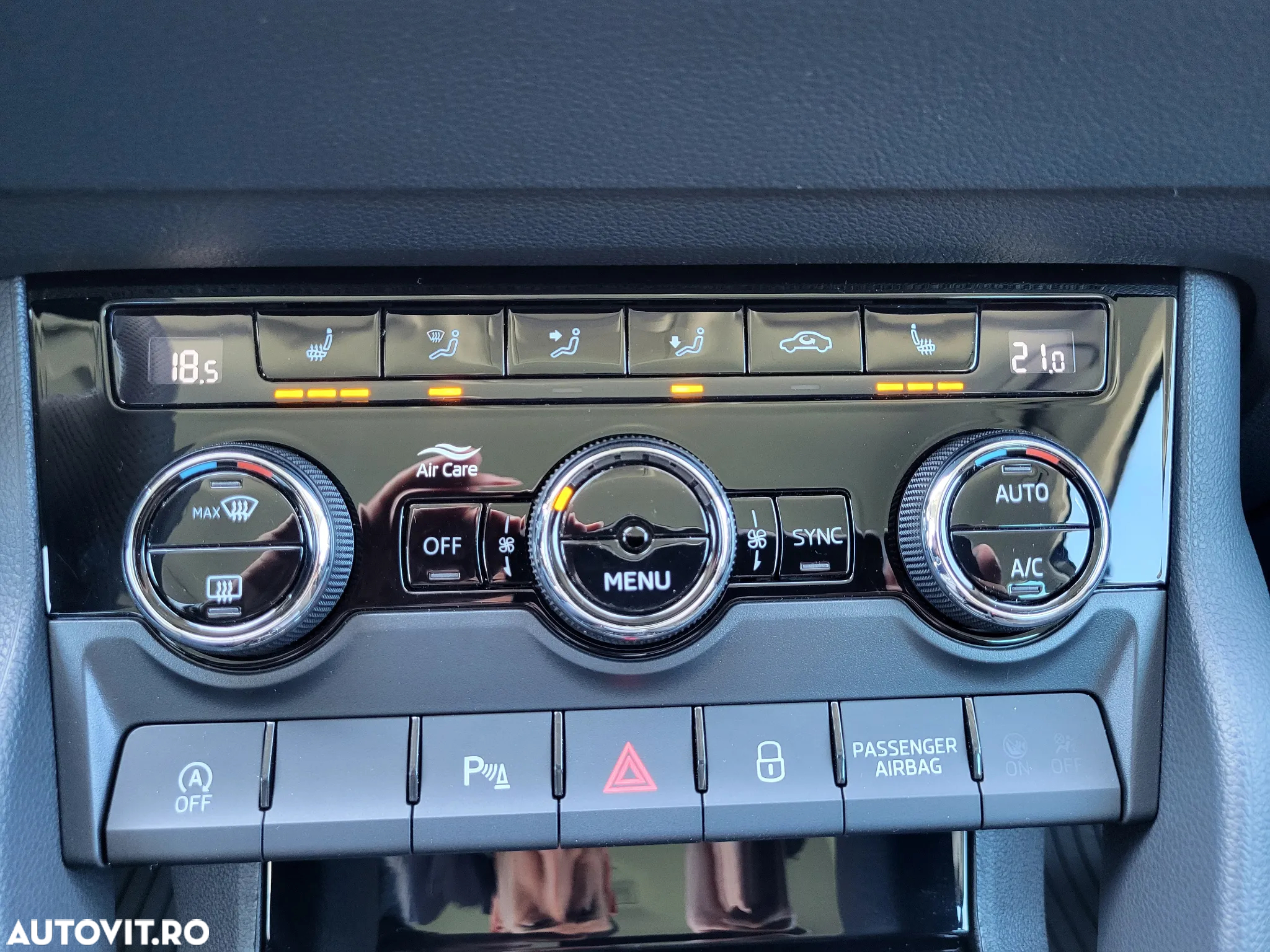 Skoda Karoq 1.5 TSI DSG Selection - 24
