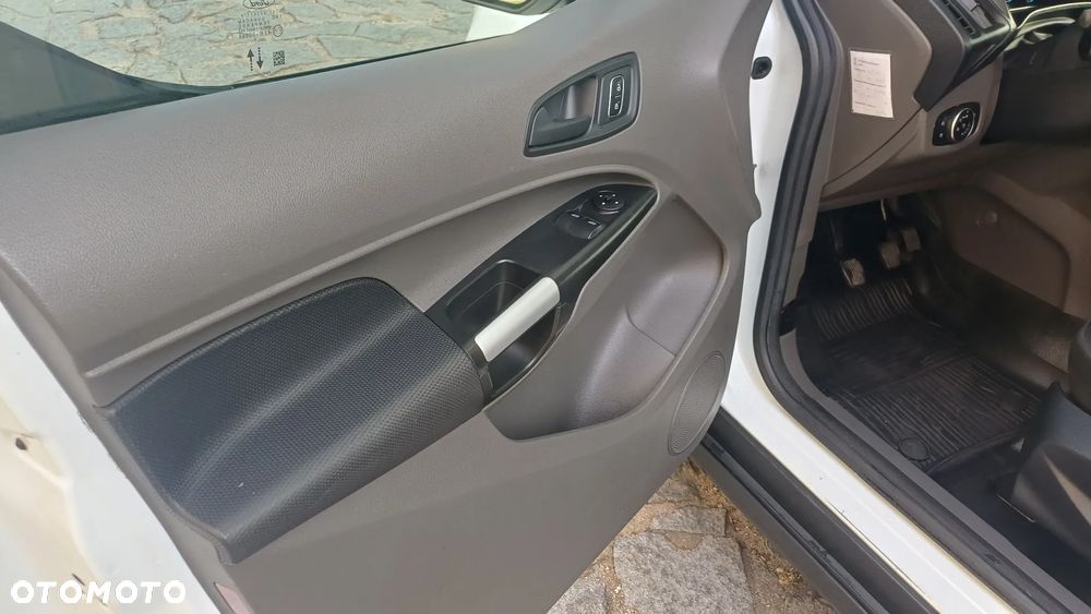 Ford Transit Connect  L2 Długi 3 osobowy - 15