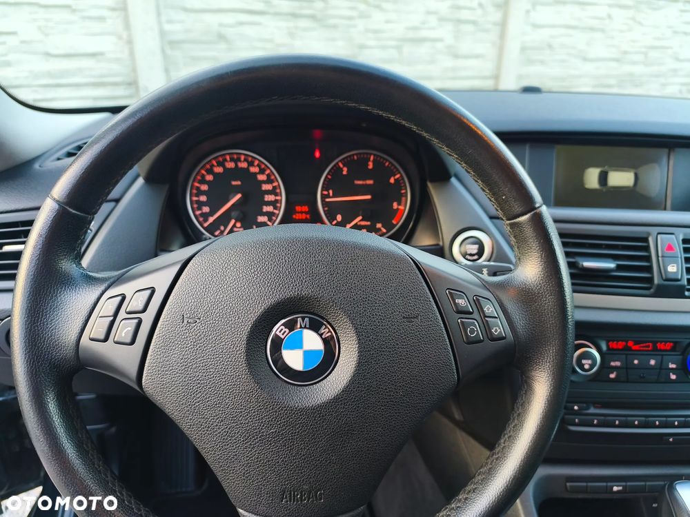 BMW X1 sDrive20d - 13