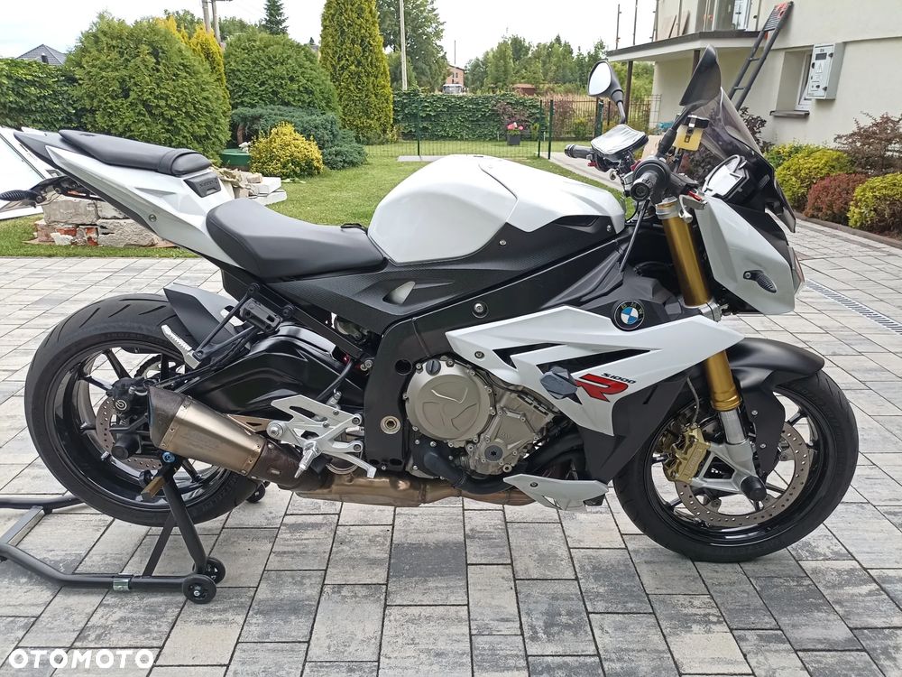 BMW S - 29
