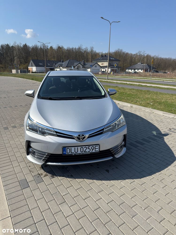 Toyota Corolla 1.6 Comfort - 1
