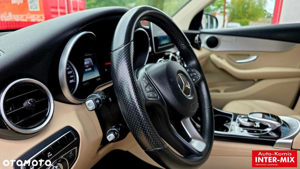 Mercedes-Benz GLC - 29