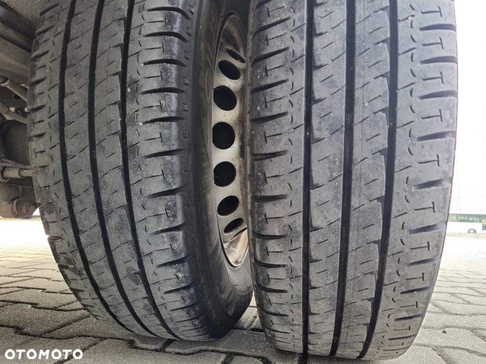 Volkswagen CRAFTER / SPROWADZONY / KLIMA / EEV - 25