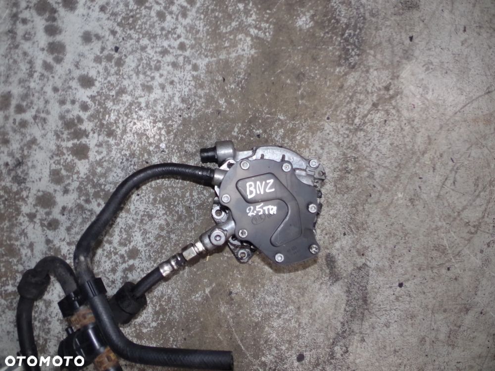Pompa Vacum AXD BAC BNZ AXE T5 Touareg 2.5 TDI - 1