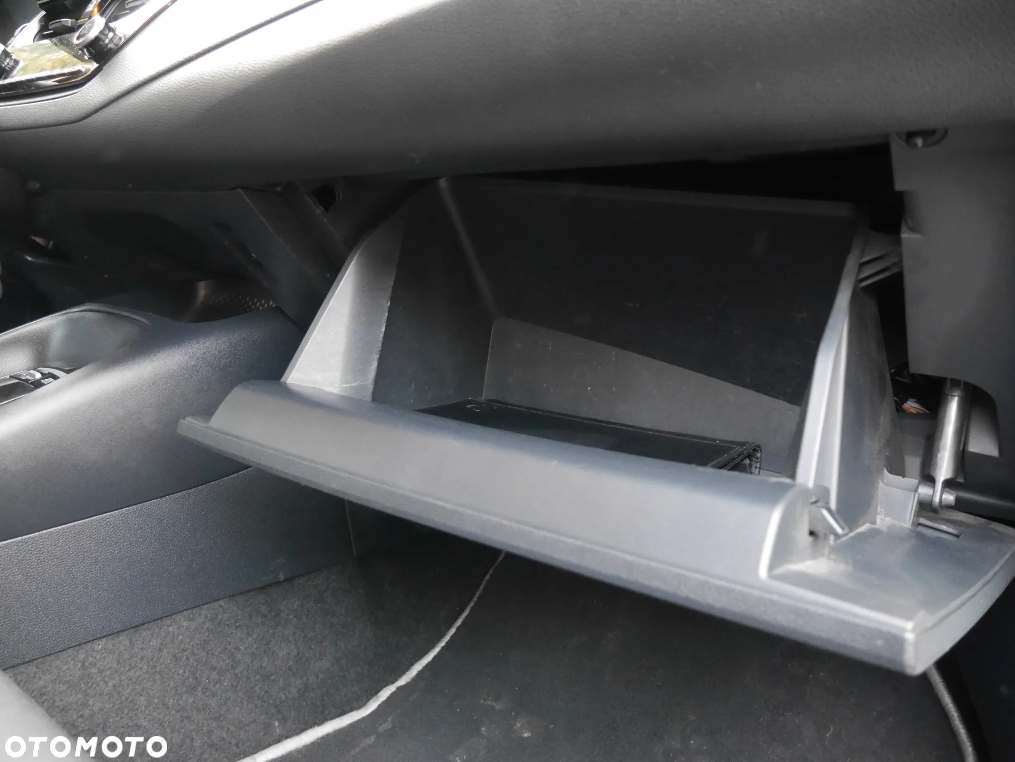 Toyota Corolla 1.8 Hybrid Active - 17