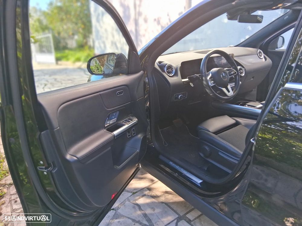 Mercedes-Benz GLA 250 e 8G-DCT Progressive — fotografia 5