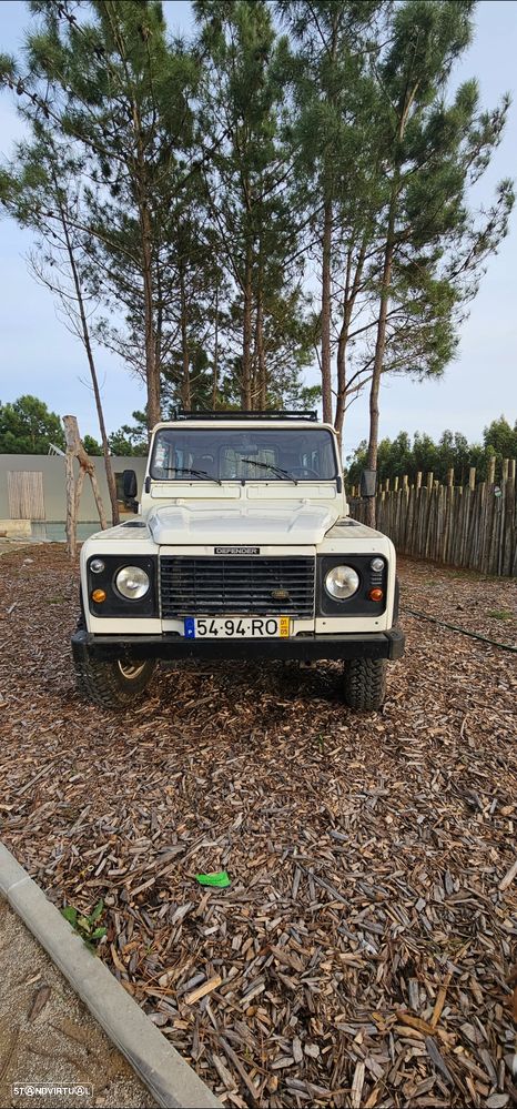 Land Rover Defender - 5