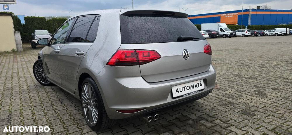 Volkswagen Golf 1.4 TSI (BlueMotion Technology) DSG Highline - 4