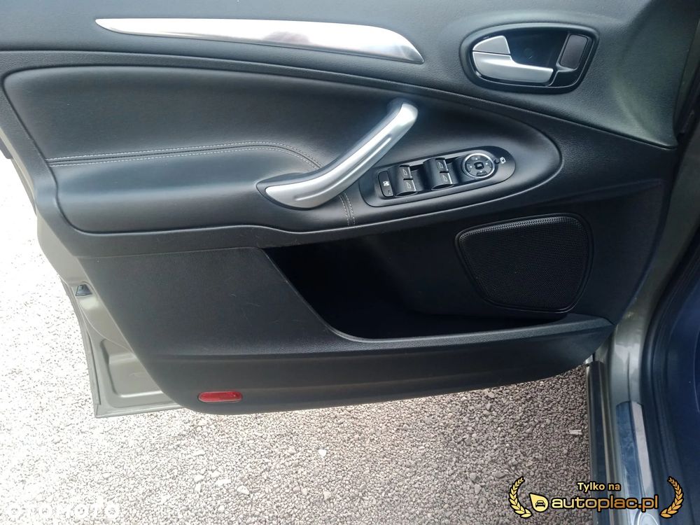 Ford S-Max 2.0 TDCi DPF Titanium X - 29