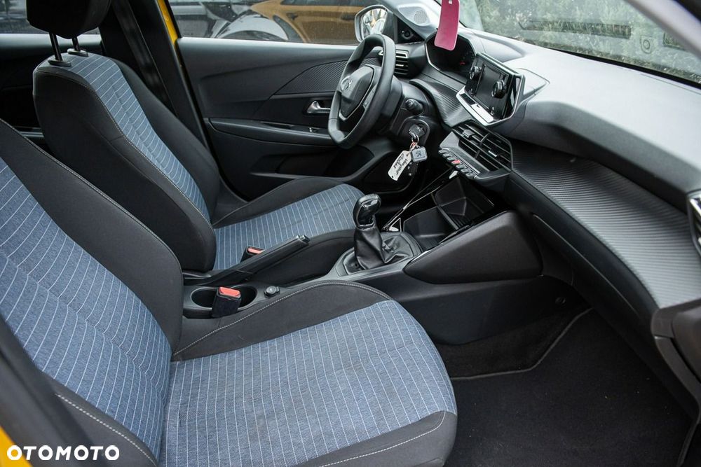 Peugeot 208 - 26