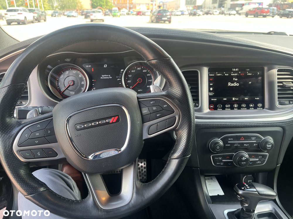 Dodge Charger 5.7 R/T - 8