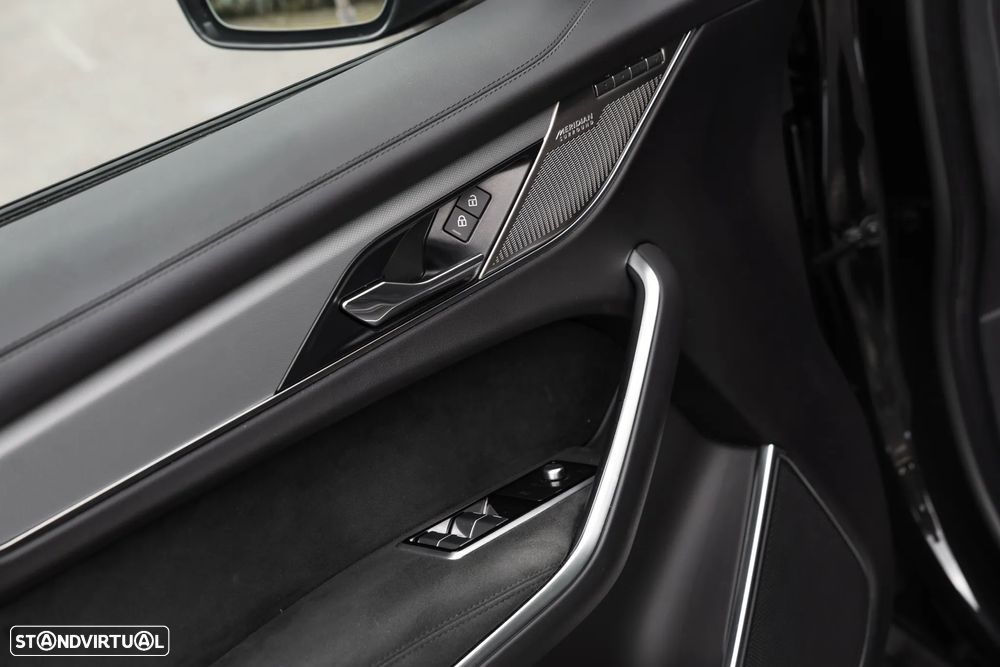 Jaguar F-Pace 5.0 V8 AWD SVR - 14