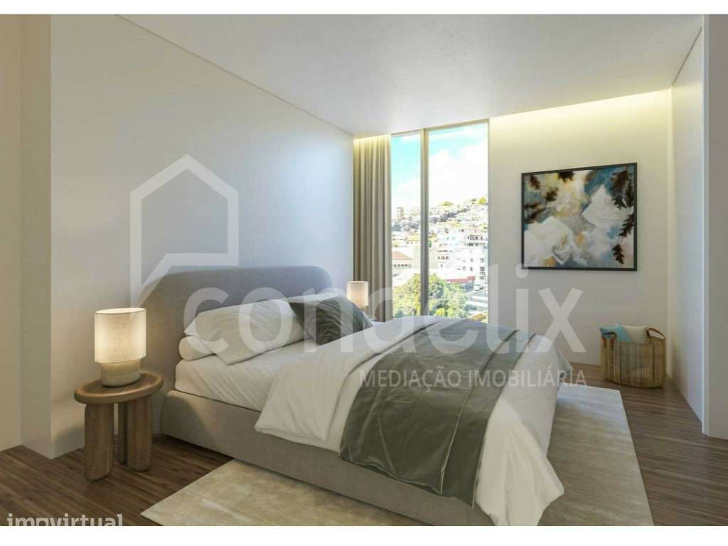 Apartamento T3 localizado no Edifício Hinton no centro do Funchal. - Grande imagem: 4/6