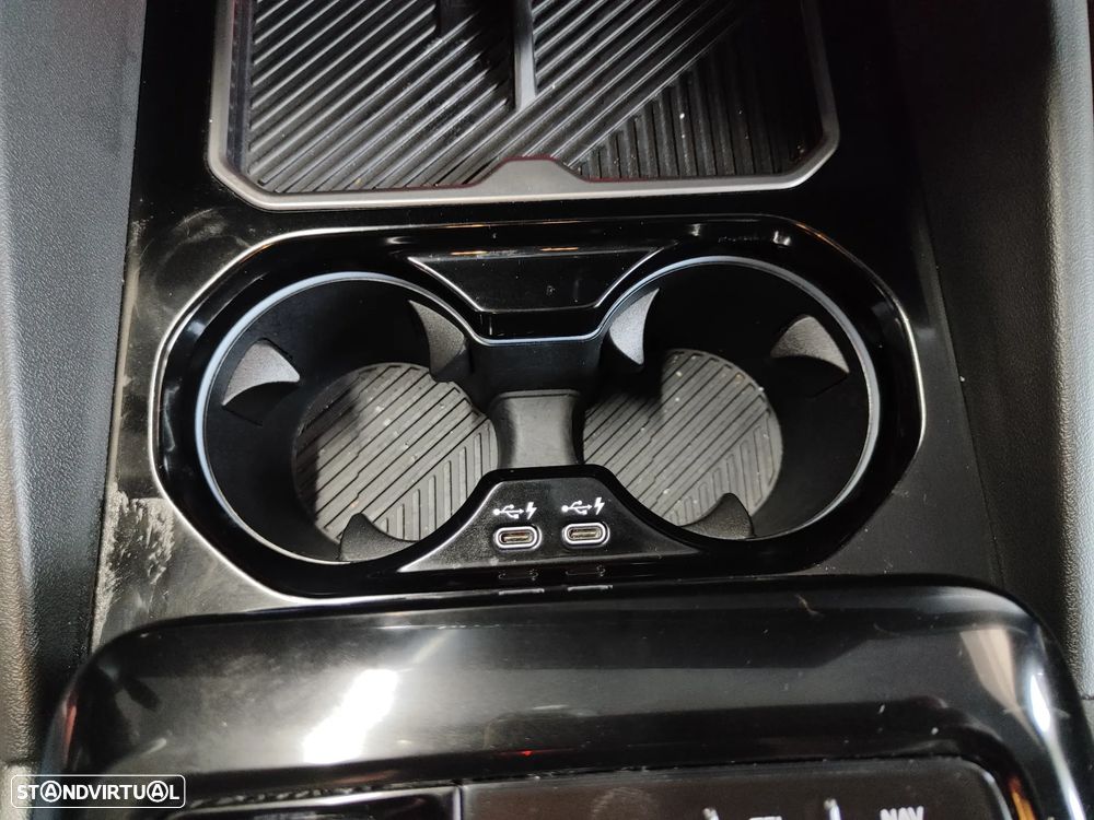 BMW 530 e Pack Desportivo M — fotografia 36