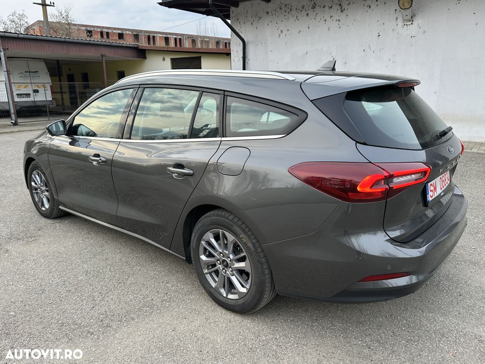 Ford Focus 1.5 EcoBlue 8AT Titanium - 8