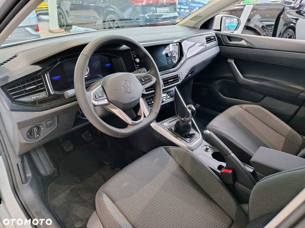 Volkswagen Polo - 11