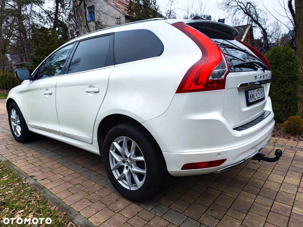 Volvo XC 60 D4 AWD Momentum - 10