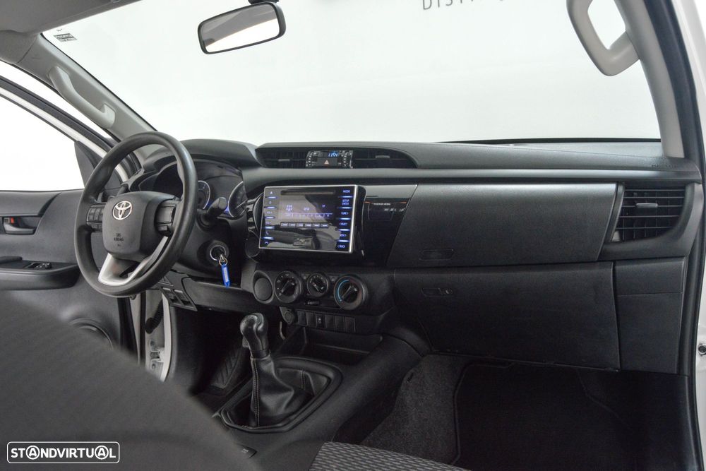 Toyota Hilux 2.4 D-4D 4X2 Cabine Extra 3L - 8