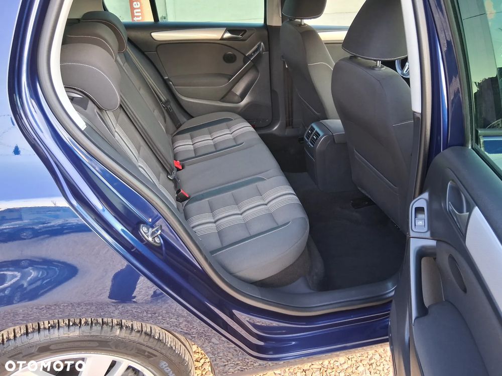 Volkswagen Golf 2.0 TDI DPF MATCH - 12