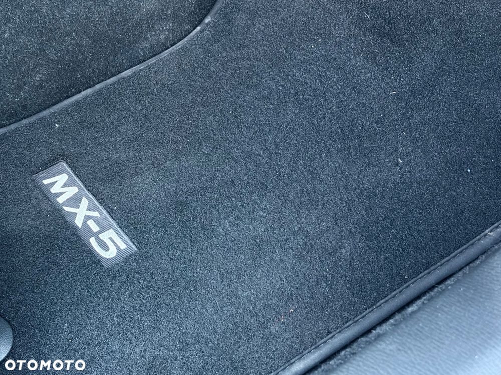 Mazda MX-5 SKYACTIV-G 184 Sports-Line - 22